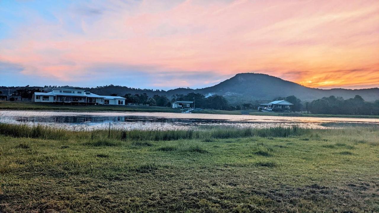 Water View Country Cottage Yandina Creek Exterior foto